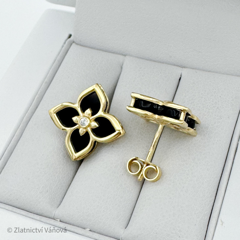 Luxusní náušnice ze žlutého zlata s onyxem